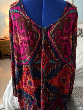 Billabong Multicolor Geometric Mini dress loose fitting with open back.